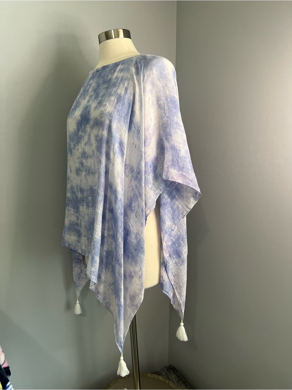 J. Jill Poncho Women’s One Size Blue White Cloud Tie-Dye Lightweight Coverup Top - Picture 7 of 15